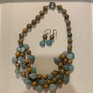 Stone necklace and earrings